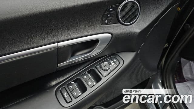 Hyundai Sonata (DN8) Premium Family, 2020 13