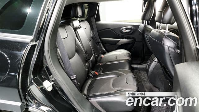 Jeep Cherokee(KL) 2.4 Limited AWD, 2022 12