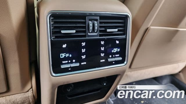 Porsche Cayenne (PO536) 3.0 Platinum Edition, 2023 15