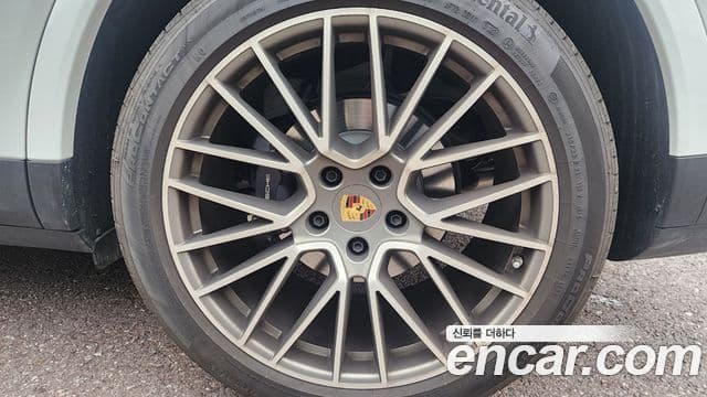 Porsche Cayenne (PO536) 3.0 Platinum Edition, 2023 19