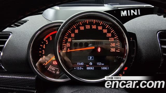 Mini Cooper D 클럽맨 2세대, 2020 8