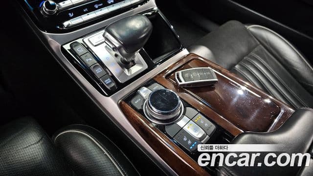 Genesis EQ900 Premium Luxury, 2016 9