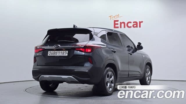 Kia Seltos Trendy, 2021 2