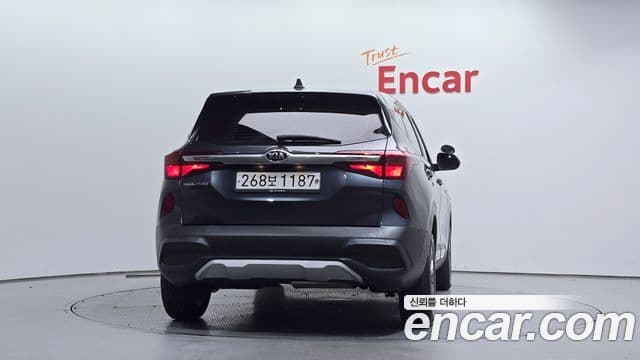 Kia Seltos Trendy, 2021 4