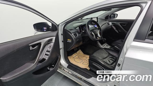 Hyundai Avante MD Luxury, 2011 10