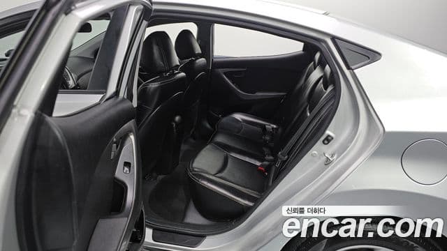 Hyundai Avante MD Luxury, 2011 11