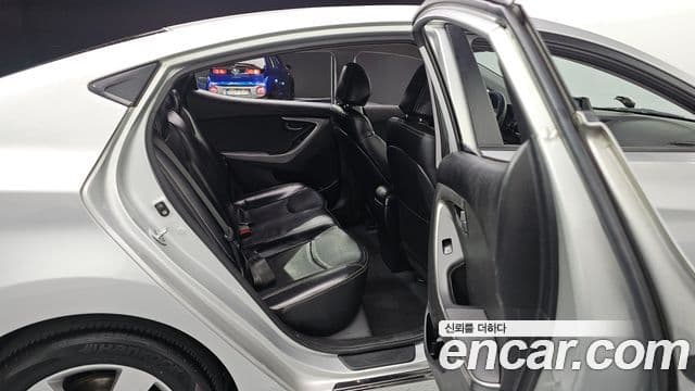 Hyundai Avante MD Luxury, 2011 13