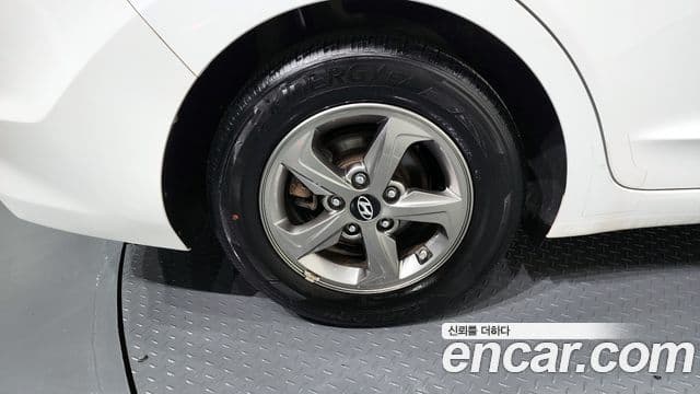 Hyundai Avante AD 1.6 e-VGT Smart, 2017 все фото