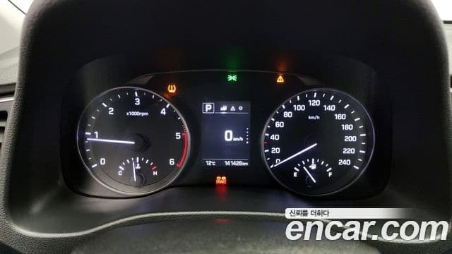 Hyundai Avante AD 1.6 e-VGT Smart, 2017 8