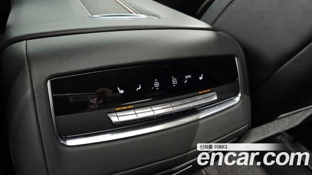 Cadillac Escalade 5세대 Sport Platinum, 2021 19