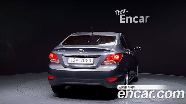 Hyundai Accent(новый кузов / новое поколение) Premier, 2012 4
