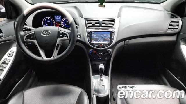 Hyundai Accent(новый кузов / новое поколение) Premier, 2012 7