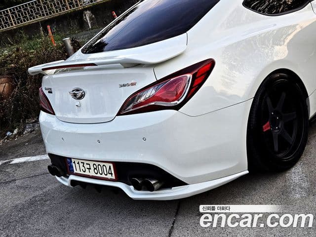 Hyundai Genesis купе GT-R, 2010 18