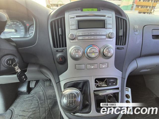 Hyundai Grand Starex CVX Luxury, 2015 11