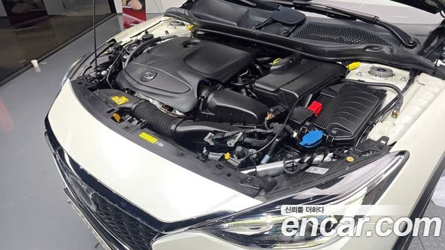 Infiniti QX30 2.0 Essential AWD, 2019 6