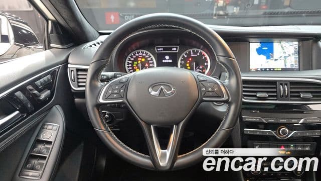 Infiniti QX30 2.0 Essential AWD, 2019 13