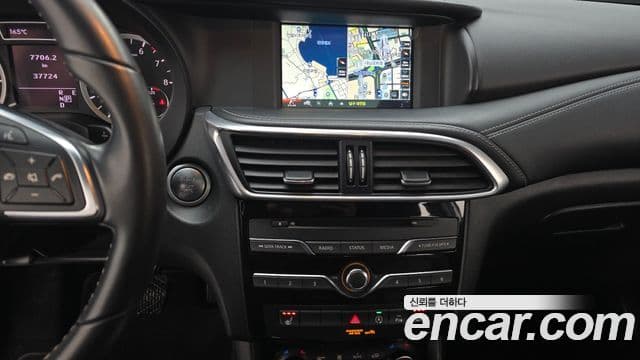 Infiniti QX30 2.0 Essential AWD, 2019 15