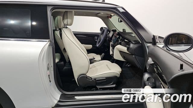 Mini Cooper S 3세대, 2023 11