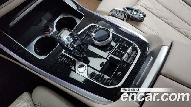BMW X7 (G07) xDrive 40i M Sport 6인승, 2022 9