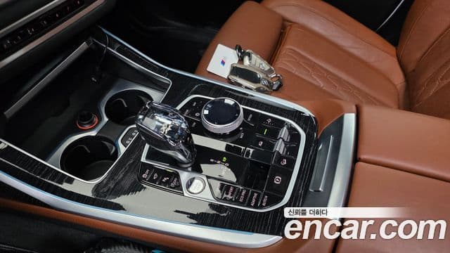 BMW X7 (G07) xDrive 40i M Sport 6인승, 2022 9
