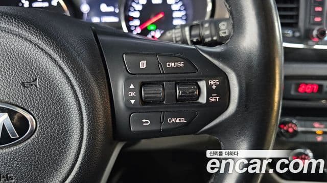 Kia All New Carnival Luxury, 2016 16