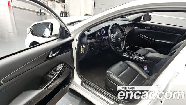 Kia K7 Premier 3.0 LPI Trendy(арендный автомобиль), 2020 10