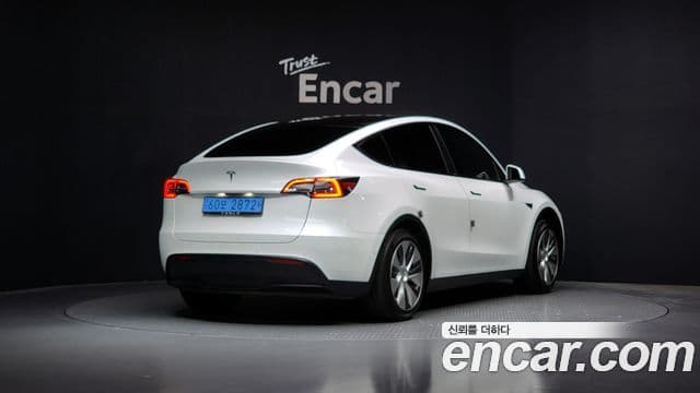 Tesla модель Y Standard Range RWD, 2021 2