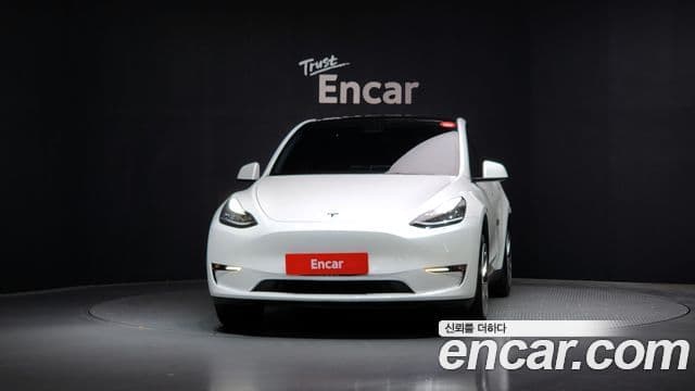 Tesla модель Y Standard Range RWD, 2021 3