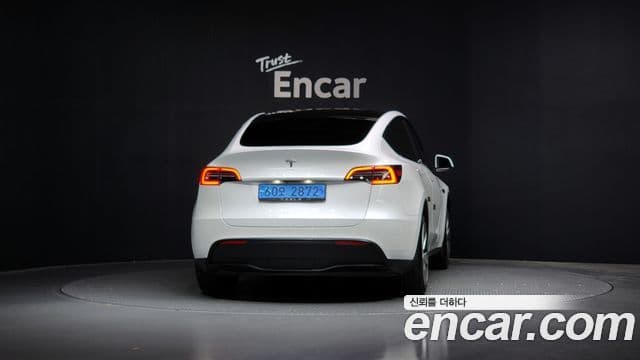 Tesla модель Y Standard Range RWD, 2021 4