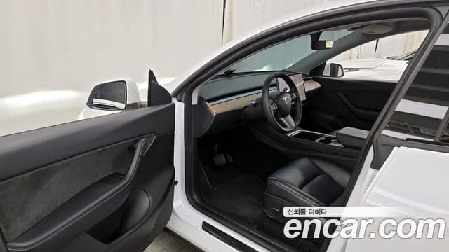 Tesla модель Y Standard Range RWD, 2021 10