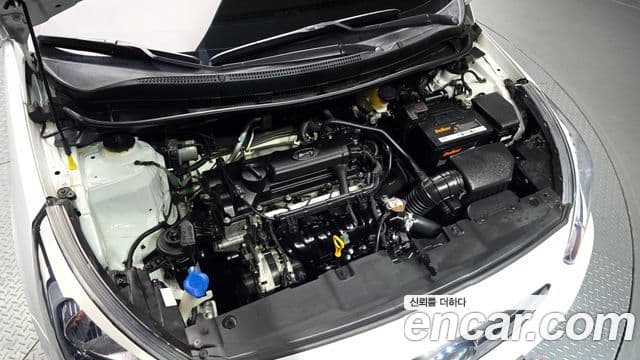 Hyundai Accent(новый кузов / новое поколение) Modern, 2015 6