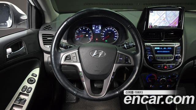 Hyundai Accent(новый кузов / новое поколение) Modern, 2015 13