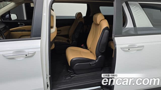 Kia Carnival 4세대 Prestige, 2022 11