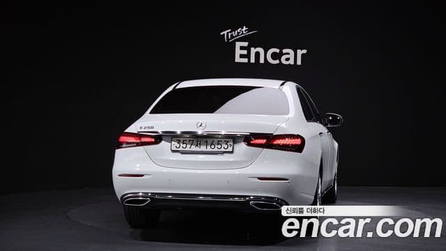 Mercedes-Benz E-класс W213 Exclusive, 2021 4