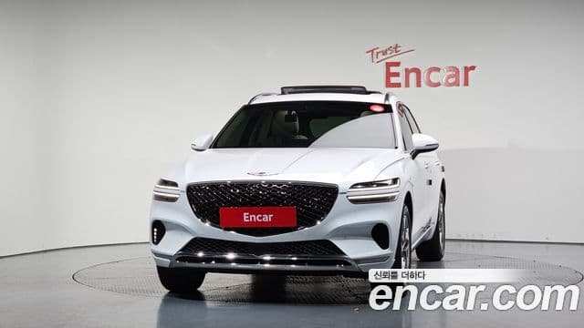 Genesis GV70, 2022 3