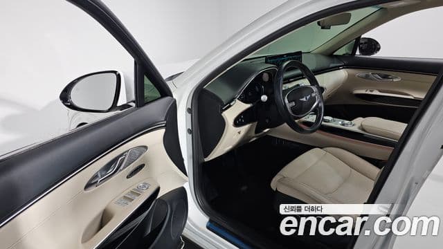 Genesis GV70, 2022 11