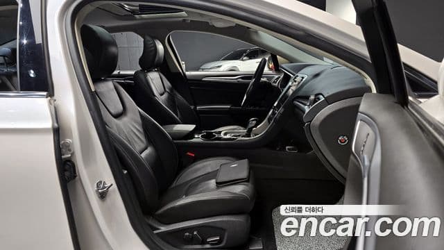 Ford 몬데오 4세대 Trend, 2015 10