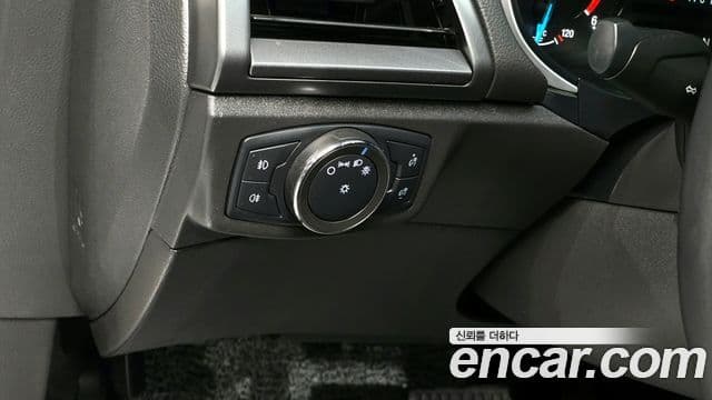 Ford 몬데오 4세대 Trend, 2015 14