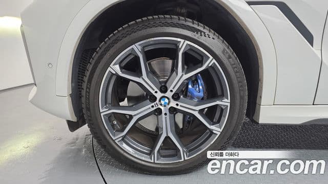 BMW X6 (G06) xDrive40i M Sport, 2022 все фото