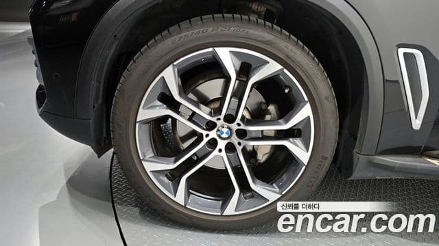 BMW X5 (G05) xDrive 40i xLine, 2023 все фото