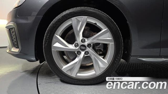 Audi A4 (B9) Premium, 2021 все фото