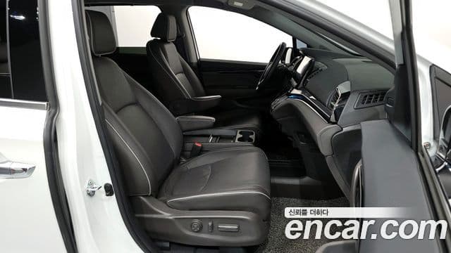 Honda Odyssey 5세대, 2022 11