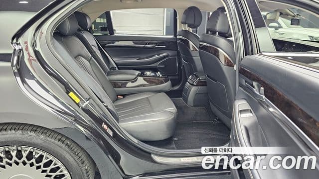 Genesis G90 Premium Luxury, 2019 12