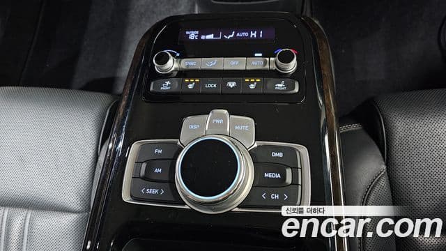 Genesis G90 Premium Luxury, 2019 19