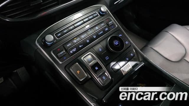 Hyundai The / новый New Santa Fe Exclusive, 2023 9