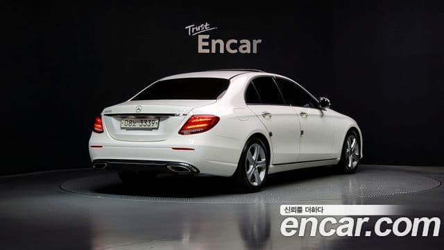 Mercedes-Benz E-класс W213 Avantgarde, 2017 2