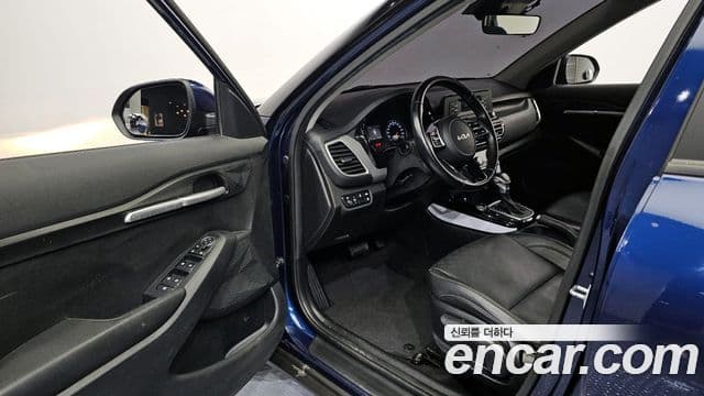 Kia Seltos Trendy, 2022 10