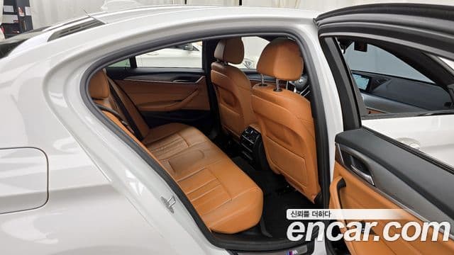 BMW 5시리즈 (G30) 530i M Sport, 2017 12