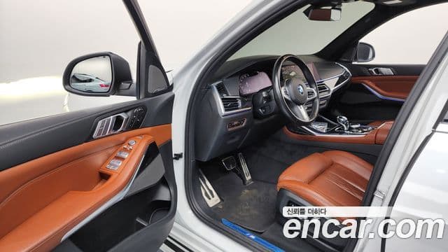 BMW X7 (G07) xDrive 40i M Sport 6인승, 2022 10
