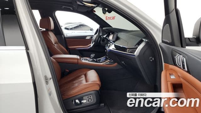 BMW X7 (G07) xDrive 40i M Sport 6인승, 2022 11